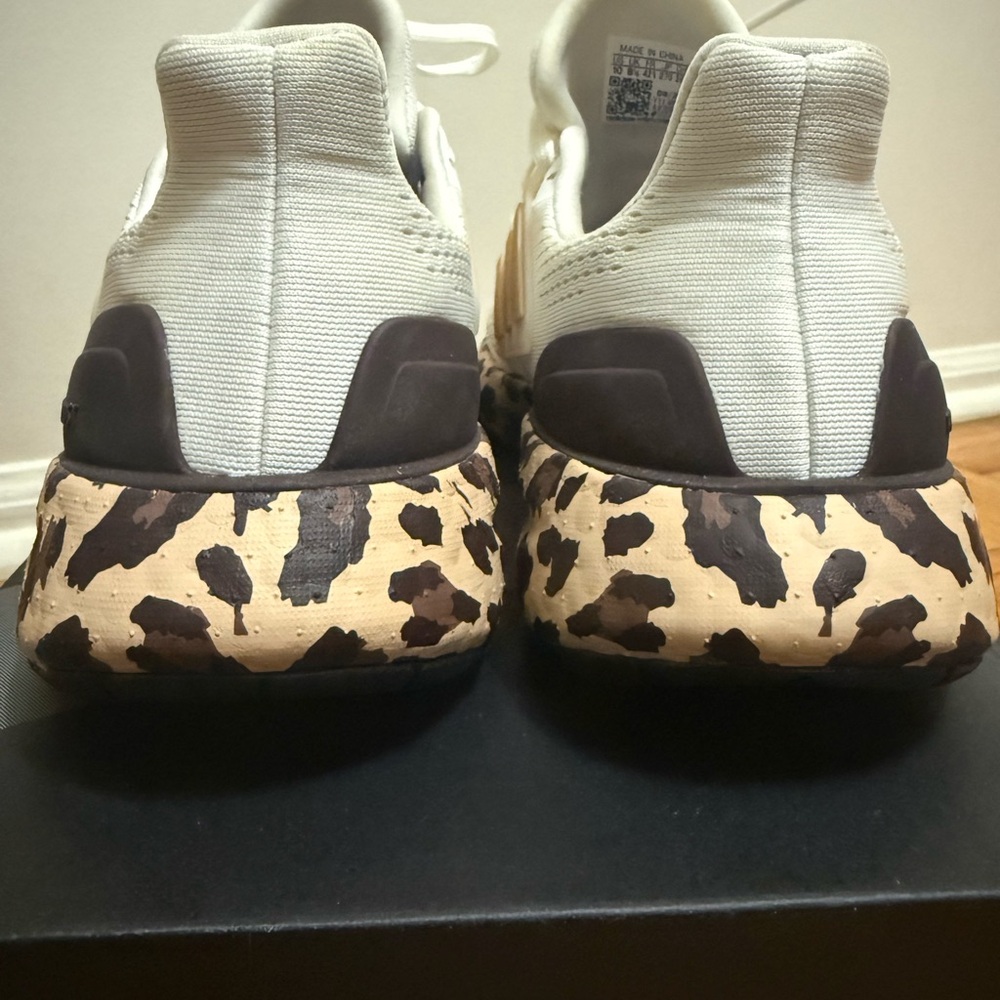 Adidas Women's Cream and Brown Athletic Shoes - Picture 4 of 9